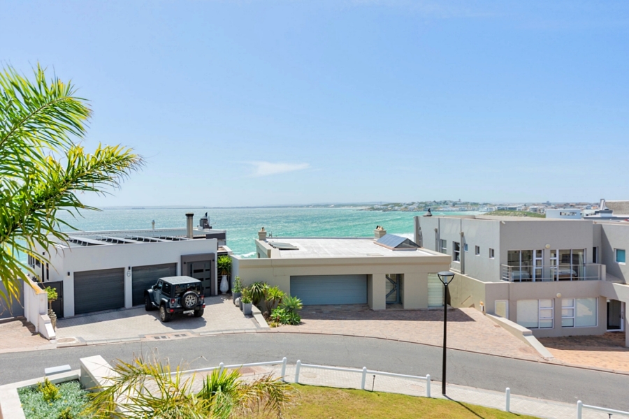 5 Bedroom Property for Sale in Waterfront Western Cape